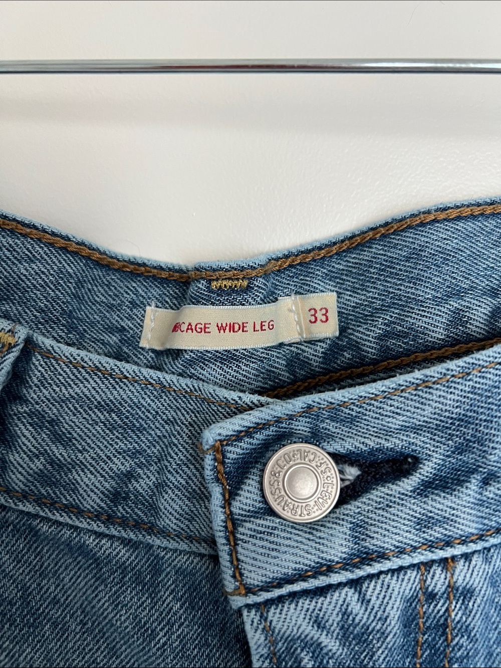 Levi’s Ribcage Wide Leg Jeans - Picture 2 of 4